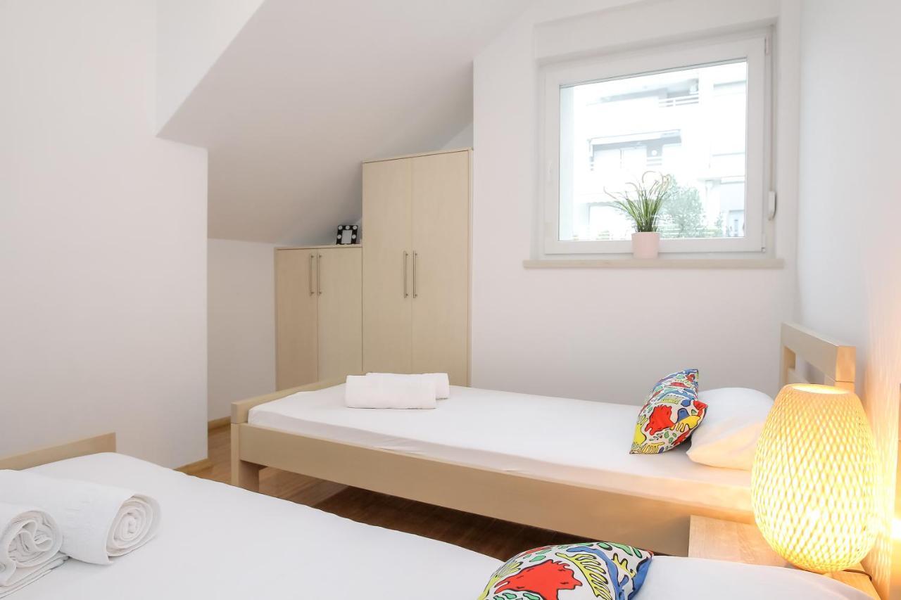 Apartments Tomana Новаля Стая снимка
