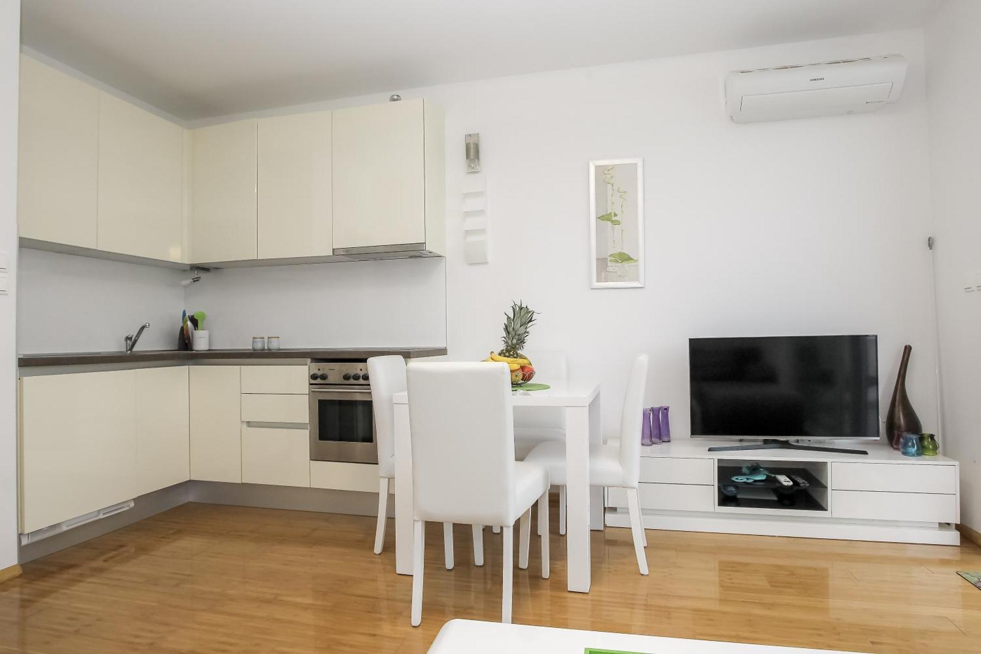 Apartments Tomana Новаля Стая снимка